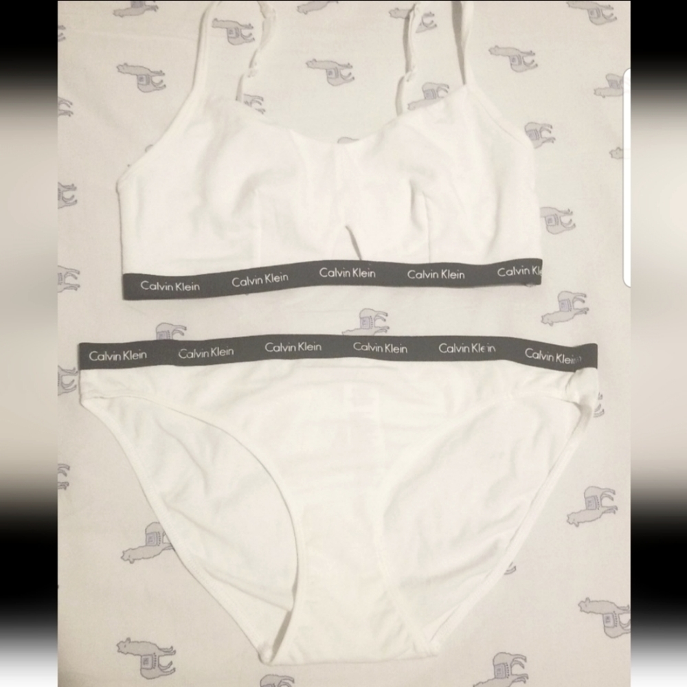 Calvin klein set bralette CK One keyhole cutout unlined bralette white sz L / M